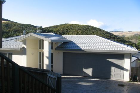 Photo of property in 8a Aintree Grove, Churton Park, Wellington, 6037