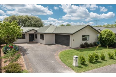 Photo of property in 12 Antrim Place, Nawton, Hamilton, 3200