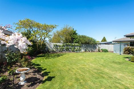 Photo of property in 7 Riverwood Boulevard, Redwood, Christchurch, 8051