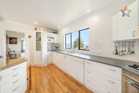 Photo of property in 36a Maungaraki Road, Korokoro, Lower Hutt, 5012