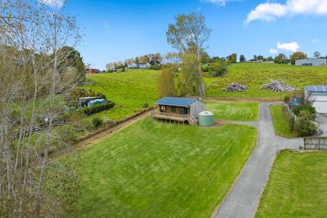 Photo of property in 30a Settlement Road, Kaiwaka, 0573