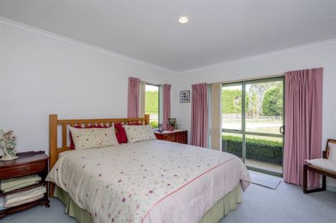 Photo of property in 98 Taylors Road, Otaki, 5583
