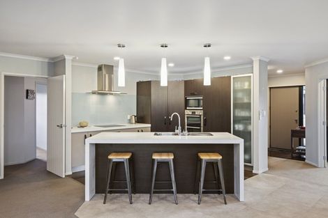 Photo of property in 10 Bovill Way, Tuakau, 2121