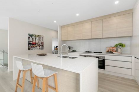 Photo of property in 98 Godfrey Drive, Orewa, 0931