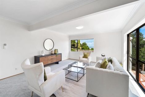 Photo of property in 2/23 Ridge Road, Waiake, Auckland, 0630