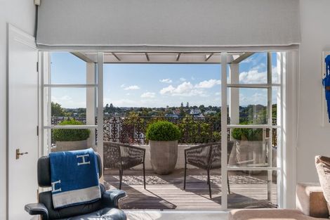 Photo of property in 47 Victoria Avenue, Remuera, Auckland, 1050