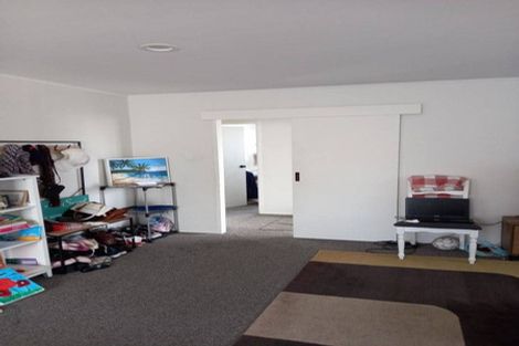 Photo of property in 6 Marco Place, Highland Park, Auckland, 2010