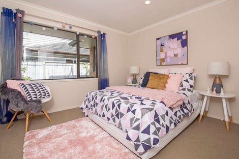 Photo of property in 24 Baltersan Drive, Flat Bush, Auckland, 2016