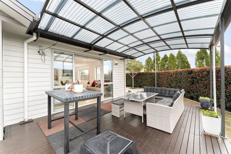 Photo of property in 4 Kauri Grove Drive, Kumeu, 0810