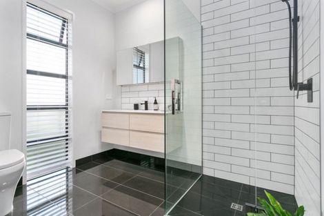 Photo of property in 2/30 Jarrett Terrace, Leamington, Cambridge, 3432