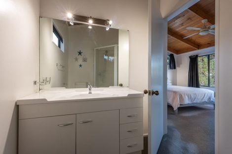 Photo of property in 7a Brind Road, Russell, 0202