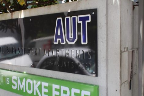 Photo of property in Mount St Apartments, 4a/8 Mount Street, Auckland Central, Auckland, 1010