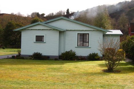Photo of property in 4 Munson Street, Reefton, 7830