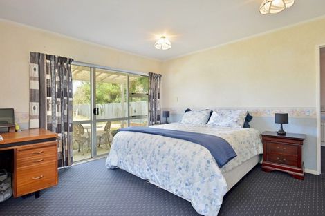 Photo of property in 9a Moreton Road, Carterton, 5713