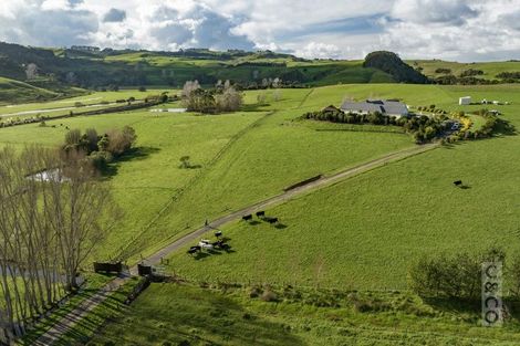 Photo of property in 1242 State Highway 16, Waimauku, 0883