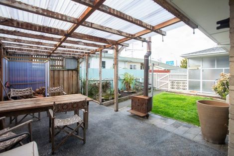 Photo of property in 2/401 Market Street South, Hastings, 4122