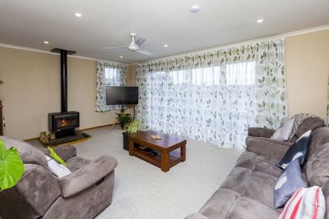 Photo of property in 19 Haylock Grove, Totara Park, Upper Hutt, 5018