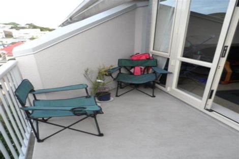 Photo of property in Luxford Villas, 302/72 Herald Street, Berhampore, Wellington, 6023