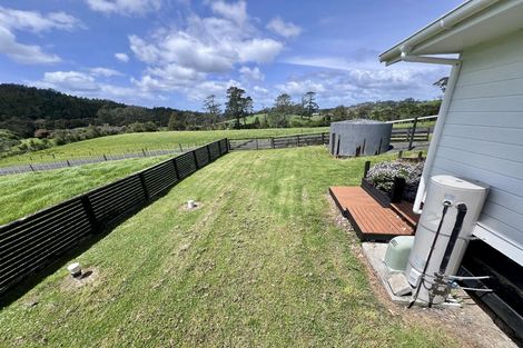 Photo of property in 35 Hawkes Access Road, Waitoki, Silverdale, 0994