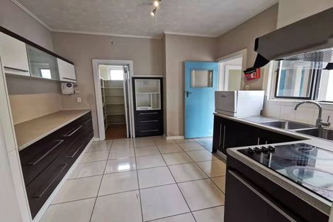 Photo of property in 67 Memorial Avenue, Ilam, Christchurch, 8053