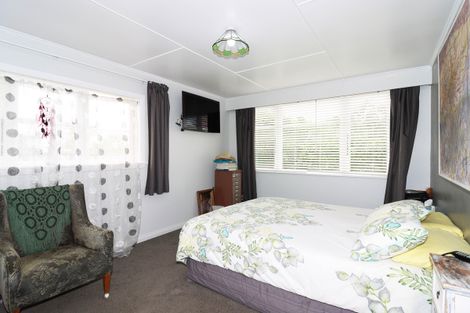 Photo of property in 6 Victoria Street, Carterton, 5713