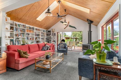 Photo of property in 12 Dixon Street, Carterton, 5713