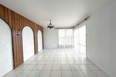 Photo of property in 1 Kelkirk Street, Kelston, Auckland, 0602