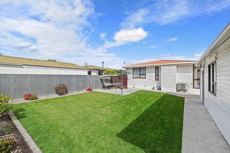 Photo of property in 38 Frensham Crescent, Woolston, Christchurch, 8062