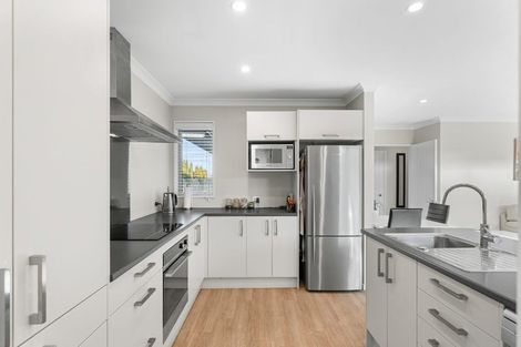 Photo of property in 3/502 Harewood Road, Harewood, Christchurch, 8051