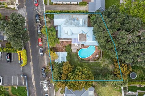 Photo of property in 60 Princes Street, Northcote Point, Auckland, 0627