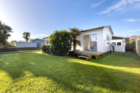Photo of property in 2/198 Windermere Drive, Poike, Tauranga, 3112