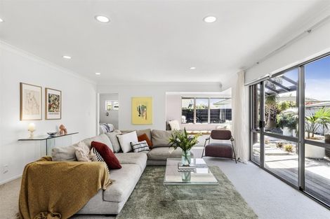 Photo of property in 34 Lotus Avenue, Mount Maunganui, 3116