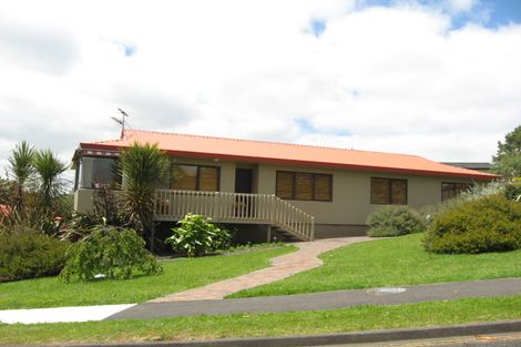 Photo of property in 44 Kauri Road, Pukekohe, 2120