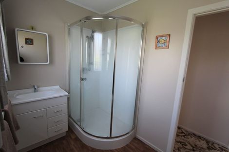 Photo of property in 16 Oak Place, Tokoroa, 3420