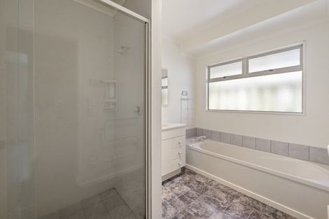 Photo of property in 43 Kiddle Drive, Hilltop, Taupo, 3330