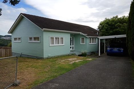 Photo of property in 12 Clapham Grove, Stokes Valley, Lower Hutt, 5019