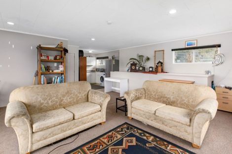 Photo of property in 14 Harbour View Road, Omokoroa, 3114