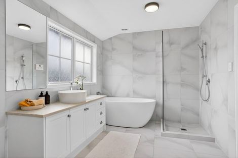 Photo of property in 2/15 Saltburn Road, Milford, Auckland, 0620