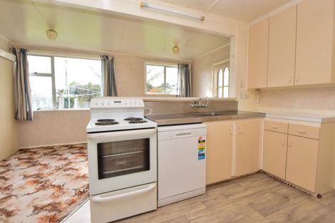 Photo of property in 25 Diamond Street, Carterton, 5713