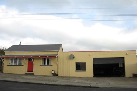 Photo of property in 24 Bridport Street, Kaitangata, 9210