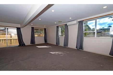 Photo of property in 1 Shale Avenue, Massey, Auckland, 0614