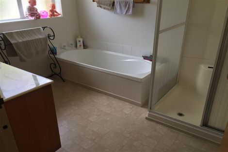 Photo of property in 51 Westpark Drive, West Harbour, Auckland, 0618