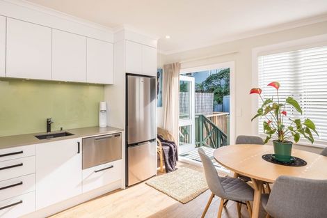 Photo of property in 20 Duppa Street, Berhampore, Wellington, 6023