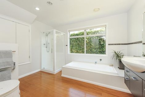 Photo of property in 285a Titirangi Road, Titirangi, Auckland, 0604