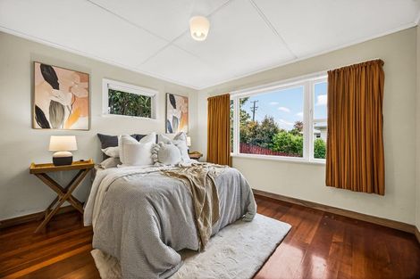 Photo of property in 49 Tiroroa Avenue, Te Atatu South, Auckland, 0610