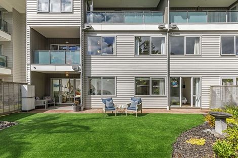 Photo of property in Bay Palms Apartments, 3/30a Bute Road, Browns Bay, Auckland, 0630