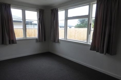 Photo of property in 17 Shortland Street, Wainoni, Christchurch, 8061