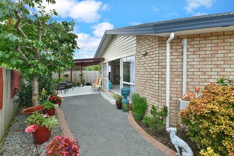Photo of property in 40 Red Hibiscus Road, Stanmore Bay, Whangaparaoa, 0932