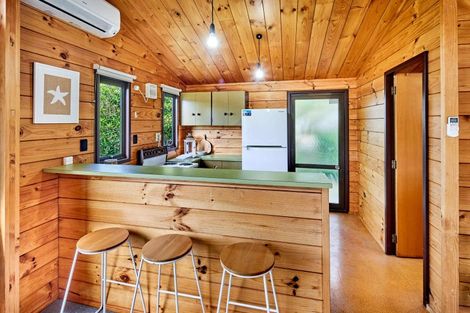 Photo of property in 6 Park Avenue, Waikanae, 5036