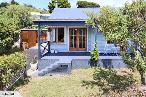 Photo of property in 132 Paremata Road, Paremata, Porirua, 5024